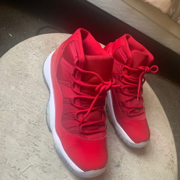 Red air Jordan 11 - Picture 1 of 2